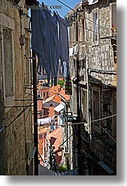 images/Europe/Croatia/Dubrovnik/Laundry/hanging-laundry-06.jpg