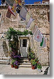 images/Europe/Croatia/Dubrovnik/Laundry/hanging-laundry-26.jpg