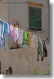 images/Europe/Croatia/Dubrovnik/Laundry/hanging-laundry-35.jpg