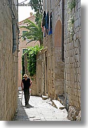 images/Europe/Croatia/Dubrovnik/NarrowStreets/old-man-walking-3.jpg