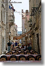 images/Europe/Croatia/Dubrovnik/NarrowStreets/outdoor-cafes.jpg