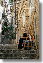 images/Europe/Croatia/Dubrovnik/NarrowStreets/painter-on-stairs.jpg