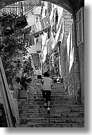 images/Europe/Croatia/Dubrovnik/NarrowStreets/person-on-stairs-2.jpg