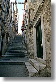 images/Europe/Croatia/Dubrovnik/NarrowStreets/stairs-in-alley-1.jpg