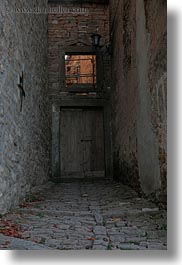 images/Europe/Croatia/Groznjan/cobblestone-road-door-n-window.jpg