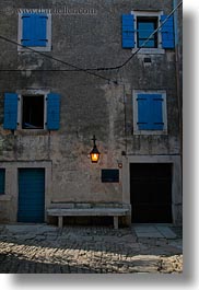 images/Europe/Croatia/Groznjan/window-n-street_lamp-4.jpg