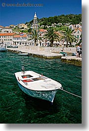 images/Europe/Croatia/Hvar/Boats/boats-n-water-shadow-1.jpg