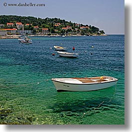images/Europe/Croatia/Hvar/Boats/boats-n-water-shadow-4.jpg