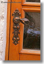 images/Europe/Croatia/Hvar/DoorsWindows/door-handle-1.jpg