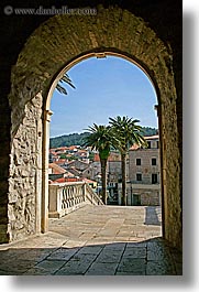 images/Europe/Croatia/Korcula/Arches/palm_trees-thru-arch.jpg