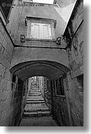images/Europe/Croatia/Korcula/Arches/stairs-under-arch-1.jpg
