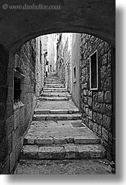 images/Europe/Croatia/Korcula/Arches/stairs-under-arch-2.jpg