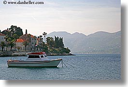 images/Europe/Croatia/Korcula/Boats/boat-in-water-4.jpg
