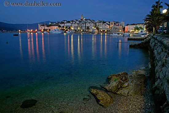 korcula-nite-harbor-5.jpg