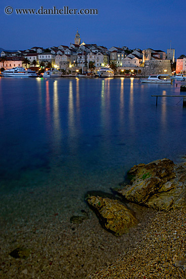 korcula-nite-harbor-6.jpg