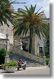 images/Europe/Croatia/Korcula/Misc/motorcycle-by-stairs.jpg
