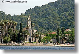 images/Europe/Croatia/Lopud/lopud-church-n-beach-1.jpg