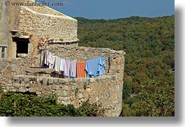 images/Europe/Croatia/Lubenice/hanging-laundry.jpg