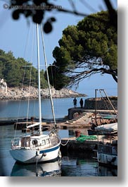 images/Europe/Croatia/MaliLosinj/Coast/boats-in-harbor-09.jpg