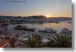 images/Europe/Croatia/MaliLosinj/Harbor/harbor-at-sunset-from-window-04.jpg