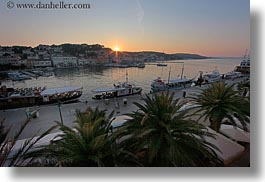 images/Europe/Croatia/MaliLosinj/Harbor/harbor-at-sunset-from-window-05.jpg