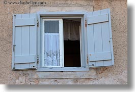images/Europe/Croatia/MaliLosinj/Misc/lace-window-curtain-1.jpg