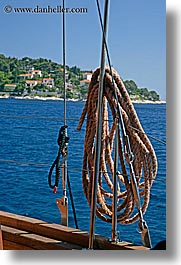 images/Europe/Croatia/Nostalgija/Misc/ship-rope.jpg