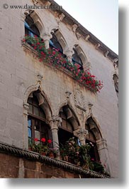 images/Europe/Croatia/Porec/gothic-windows-n-flowers-1.jpg