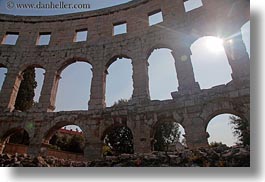 images/Europe/Croatia/Pula/roman-amphitheater-cloisters-2.jpg