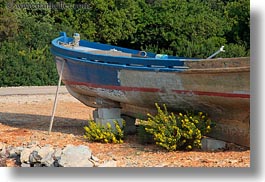 images/Europe/Croatia/PuntaKriza/old-blue-boat-n-yellow-flowers-1.jpg