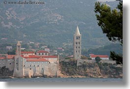 images/Europe/Croatia/Rab/StMaryCathedral/st_mary-the-blessed-n-bell_tower-9.jpg