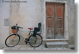 images/Europe/Croatia/Rab/bicycle-by-wood-door.jpg