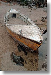 images/Europe/Croatia/Rovinj/Boats/old-wood-boat-on-sand-3.jpg