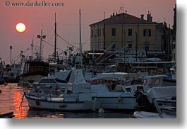 images/Europe/Croatia/Rovinj/Harbor/rovinj-sunset-n-harbor-3.jpg