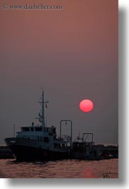 images/Europe/Croatia/Rovinj/Harbor/rovinj-sunset-n-harbor-4.jpg