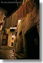 images/Europe/Croatia/Rovinj/Laundry/hanging-laundry-at-nite-2.jpg
