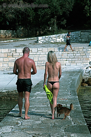 man-n-blond-woman-walking.jpg