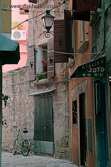 bicycle-on-narrow-street.jpg