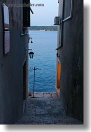 images/Europe/Croatia/Rovinj/Streets/stairs-to-sea.jpg