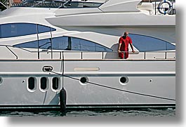 images/Europe/Croatia/Scenics/man-in-red-n-white-boat.jpg