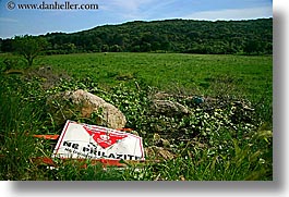 images/Europe/Croatia/Sipan/Misc/landmine-warning-sign-2.jpg