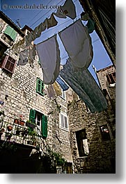 images/Europe/Croatia/Split/Misc/hanging-laundry-1.jpg