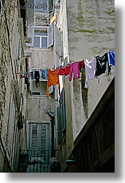 images/Europe/Croatia/Split/Misc/hanging-laundry-2.jpg