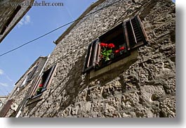 images/Europe/Croatia/Trogir/Windows/window-n-flowers-6.jpg