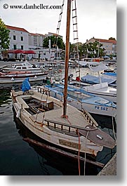images/Europe/Croatia/Ugljan/boats-in-harbor-06.jpg