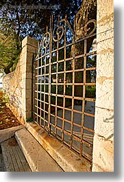 images/Europe/Croatia/Ugljan/iron-gate.jpg