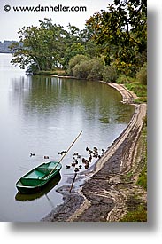 images/Europe/CzechRepublic/Bohemia/boat-birds-bay.jpg