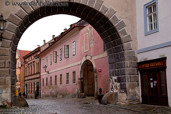 cesky-arch-1.jpg