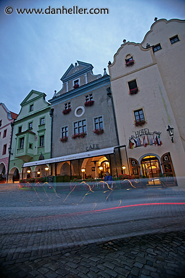 cesky-square-4.jpg