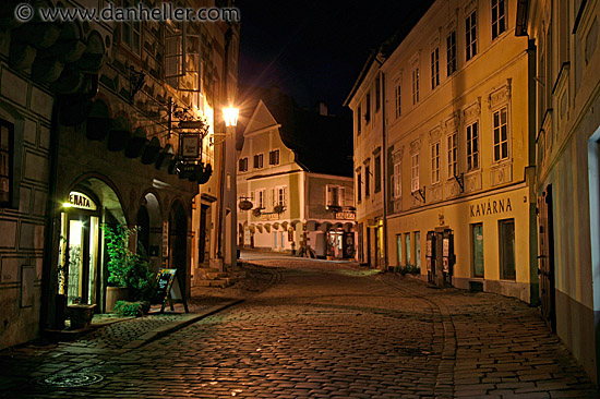 cesky-street-nite-4.jpg